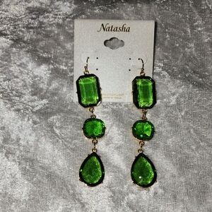 ✨️💚NWT NATASHA COUNTURE SPARKLING GREEN /GOLD DANGLE STATEMENT EARRINGS ✨️💚